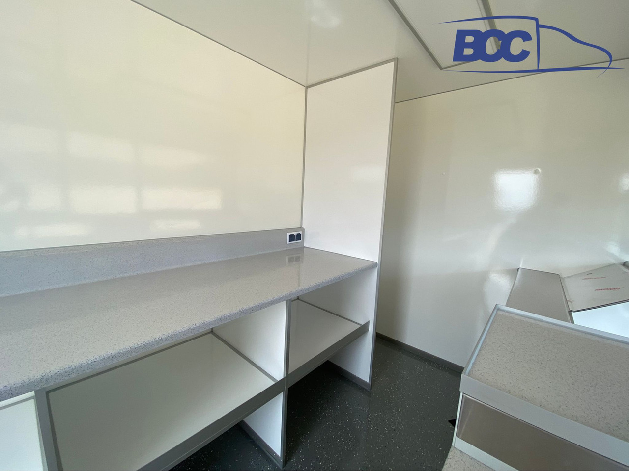 BCC POLSKA - FOOD TRUCK - SAMOCHÓD DO SPRZEDAŻY SERÓW, FOOD TRUCK Z NABIAŁEM, AUTO SKLEP - PEUGEOT BOXER liising BCC POLSKA - FOOD TRUCK - SAMOCHÓD DO SPRZEDAŻY SERÓW, FOOD TRUCK Z NABIAŁEM, AUTO SKLEP - PEUGEOT BOXER: pilt 9