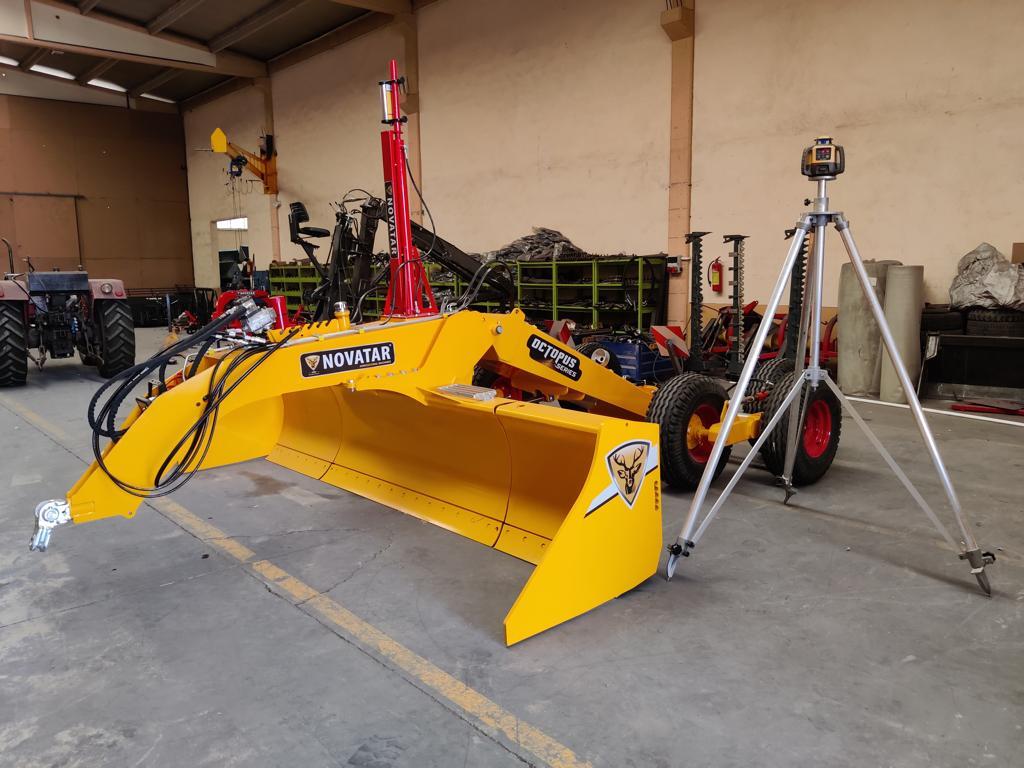 Novatar Laser Controlled Land Leveler - Maaharimisseadmed: pilt 2 Novatar Laser Controlled Land Leveler - Maaharimisseadmed: pilt 2