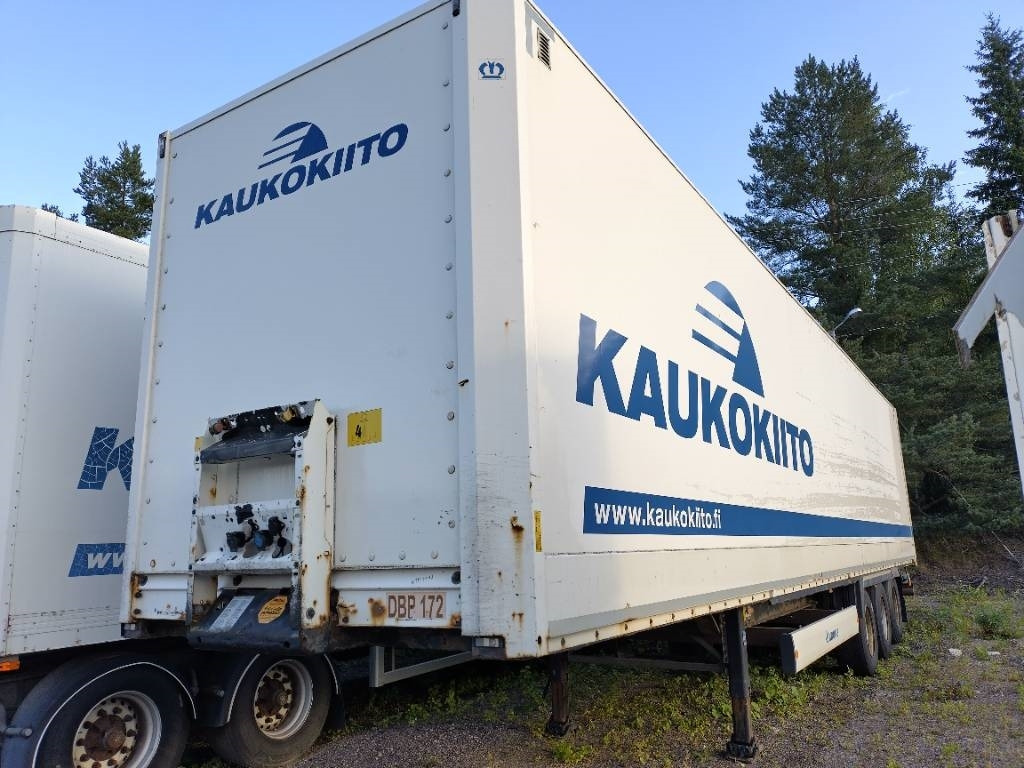 Krone 13,60 kaappi puolikas - Furgoonpoolhaagis: pilt 1 Krone 13,60 kaappi puolikas - Furgoonpoolhaagis: pilt 1