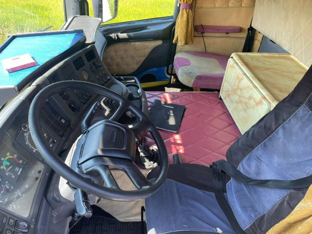 Scania R124 veturi, erikoismaalaus - Sadulveok: pilt 3 Scania R124 veturi, erikoismaalaus - Sadulveok: pilt 3
