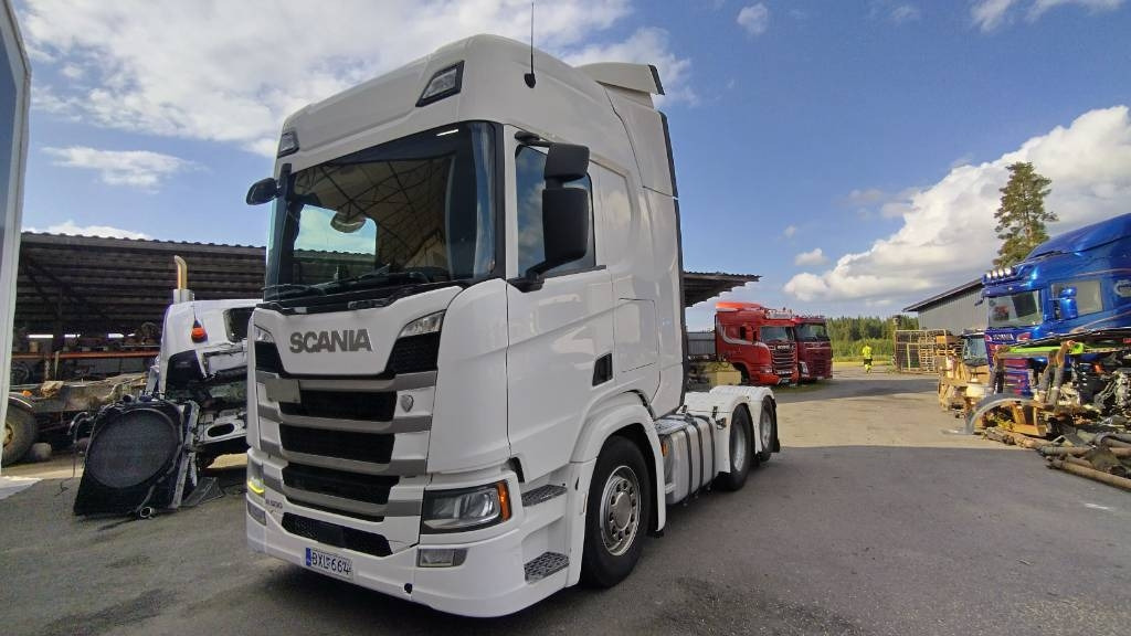Scania R500 6x2 vetoauto, ilmajouset - Sadulveok: pilt 1 Scania R500 6x2 vetoauto, ilmajouset - Sadulveok: pilt 1