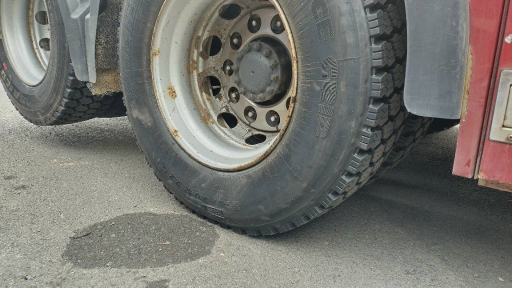 Volvo FH13 6x4 nouseva teliveto, HYDR!! - Sadulveok: pilt 3 Volvo FH13 6x4 nouseva teliveto, HYDR!! - Sadulveok: pilt 3