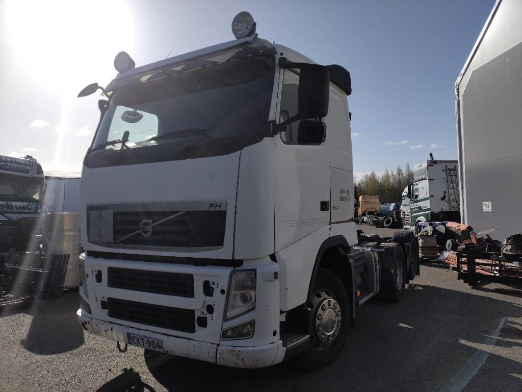 Volvo FH460 6x2 veturi kääntyvä teli - Sadulveok: pilt 2 Volvo FH460 6x2 veturi kääntyvä teli - Sadulveok: pilt 2
