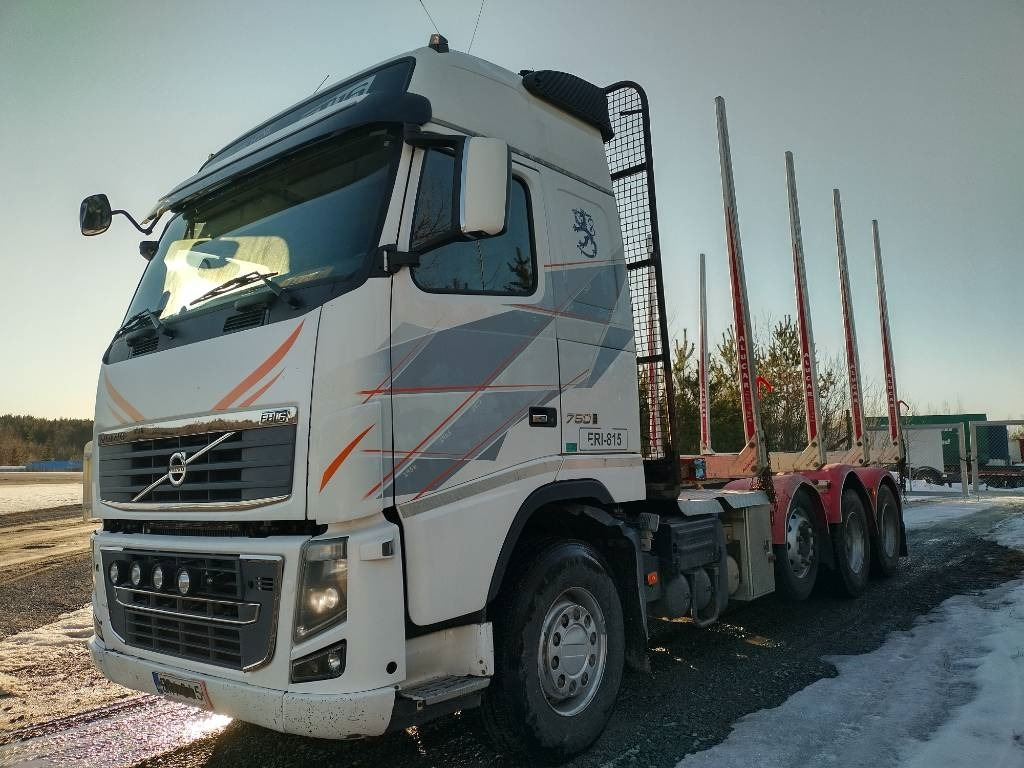 Volvo FH750 puuvarustus, napaperät,trippeli - Metsaveok: pilt 1 Volvo FH750 puuvarustus, napaperät,trippeli - Metsaveok: pilt 1