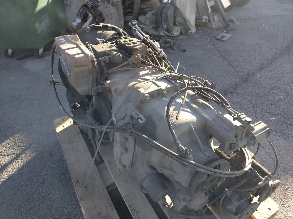 Volvo VT2214B - Käigukast - Veoauto: pilt 1 Volvo VT2214B - Käigukast - Veoauto: pilt 1