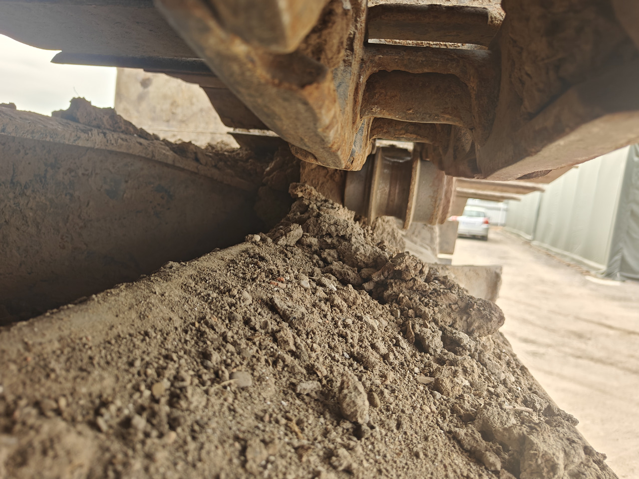 Lintekskavaator KOMATSU HB 215LC-2: pilt 14
