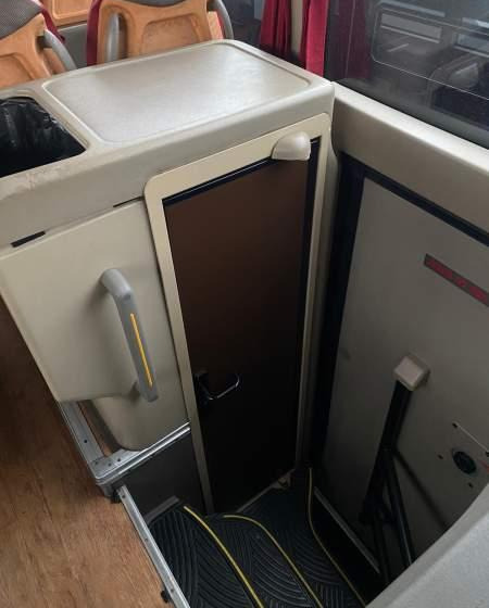 Irisbus MAGELYS PRO/ SPROWADZONY/ - Kaugsõidu buss: pilt 4 Irisbus MAGELYS PRO/ SPROWADZONY/ - Kaugsõidu buss: pilt 4