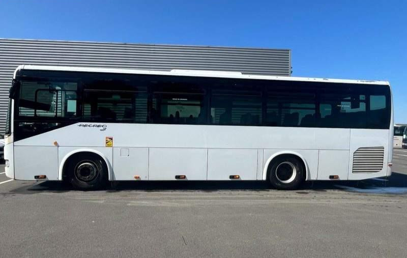 Irisbus RECREO / KRÓTKI 10.60 M / SPROWADZONY / EURO 5 - Maakonnaliini buss: pilt 1 Irisbus RECREO / KRÓTKI 10.60 M / SPROWADZONY / EURO 5 - Maakonnaliini buss: pilt 1