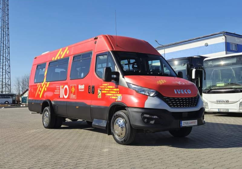 Iveco DAILY 65C18/SPROWADZONE/23 MIEJSCA/KLIM/WINDA - Väikebuss, Mikrobuss: pilt 4 Iveco DAILY 65C18/SPROWADZONE/23 MIEJSCA/KLIM/WINDA - Väikebuss, Mikrobuss: pilt 4