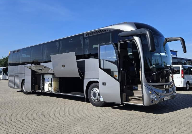 Iveco MAGELYS HD / SPROWADZONY/ MANUAL/ EURO 6 - Kaugsõidu buss: pilt 3 Iveco MAGELYS HD / SPROWADZONY/ MANUAL/ EURO 6 - Kaugsõidu buss: pilt 3