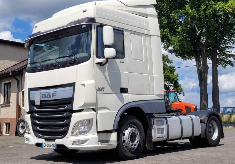 DAF XF510 SPACE CAB / SPROWADZONY / MANUAL / RETARDER - Sadulveok: pilt 1 DAF XF510 SPACE CAB / SPROWADZONY / MANUAL / RETARDER - Sadulveok: pilt 1