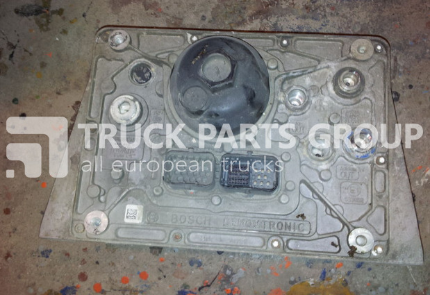 DAF 1005XF AD BLUE doser, AD blue unit, EAS 1, EAS 2 BOSCH 044401000 AdBlue tank - Väljalaskesüsteem - Veoauto: pilt 1 DAF 1005XF AD BLUE doser, AD blue unit, EAS 1, EAS 2 BOSCH 044401000 AdBlue tank - Väljalaskesüsteem - Veoauto: pilt 1