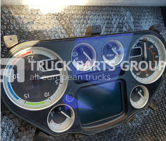 DAF 105XF, EURO 4, EURO 5, CF instrument panel, instrument cluster, dashboard - Armatuurlaud - Veoauto: pilt 1 DAF 105XF, EURO 4, EURO 5, CF instrument panel, instrument cluster, dashboard - Armatuurlaud - Veoauto: pilt 1