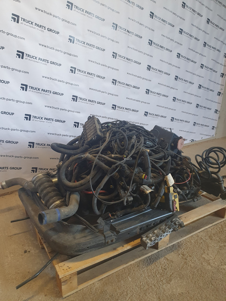 IVECO IVECO STRALIS EURO6 complete wiring harness, engine wiring, cab wiring, wiring set, frame wiring, cables 5801679758, 5801801250, 5801692062, 5801725016, 5801418770, 5801270108, 41246407, 41242608, 412 - Kaablid/ Juhtmestik - Veoauto: pilt 3 IVECO IVECO STRALIS EURO6 complete wiring harness, engine wiring, cab wiring, wiring set, frame wiring, cables 5801679758, 5801801250, 5801692062, 5801725016, 5801418770, 5801270108, 41246407, 41242608, 412 - Kaablid/ Juhtmestik - Veoauto: pilt 3