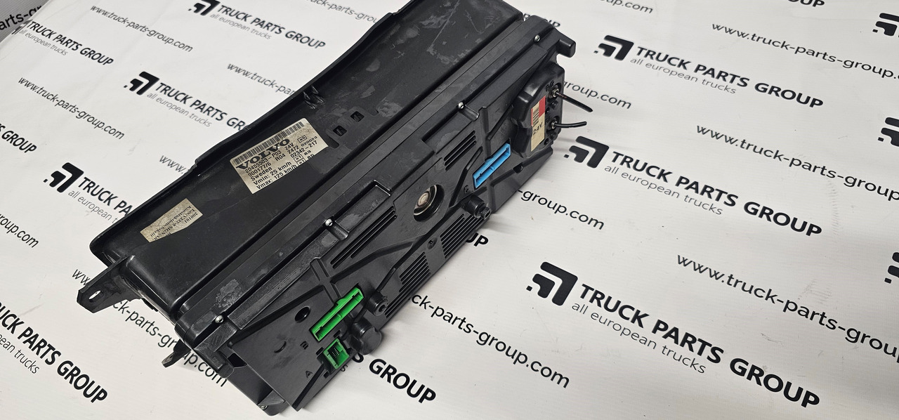 VOLVO FH12, combination kit, instrument panel, dashboard 20739274 - Armatuurlaud - Veoauto: pilt 2 VOLVO FH12, combination kit, instrument panel, dashboard 20739274 - Armatuurlaud - Veoauto: pilt 2
