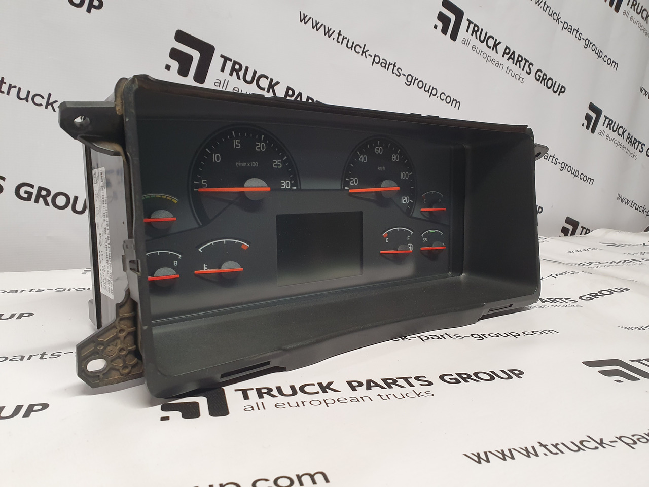 VOLVO FH13, EURO5 instrument cluster, combination kit, instrument panel dashboard - Armatuurlaud - Veoauto: pilt 2 VOLVO FH13, EURO5 instrument cluster, combination kit, instrument panel dashboard - Armatuurlaud - Veoauto: pilt 2