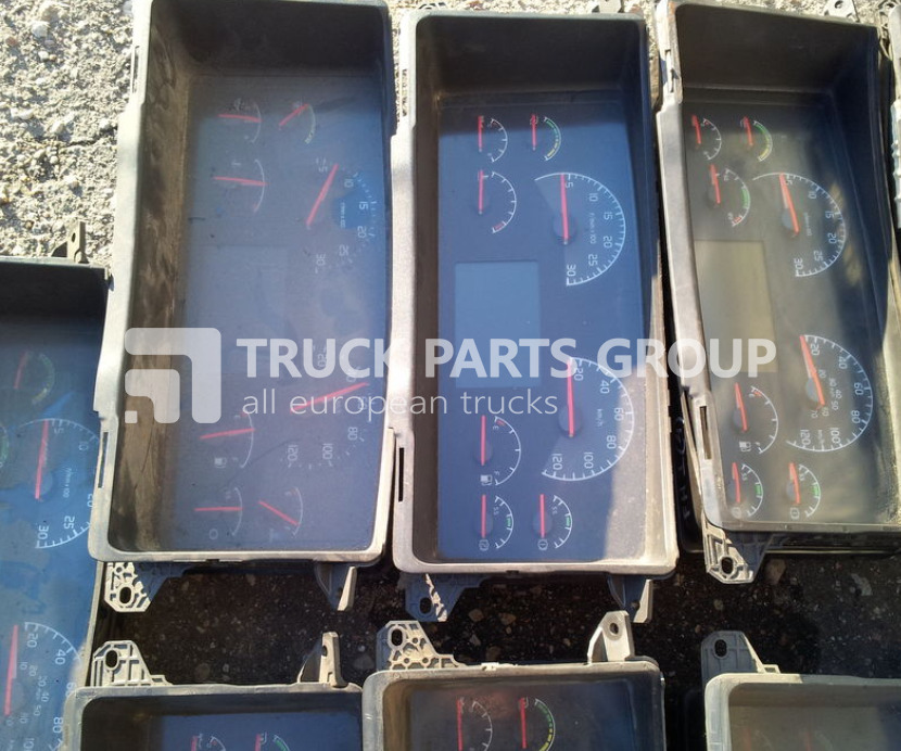 VOLVO FH13, FH12, EURO 3, EURO 4, EURO 5 instrument panel, dashboard, dashboard - Armatuurlaud - Veoauto: pilt 3 VOLVO FH13, FH12, EURO 3, EURO 4, EURO 5 instrument panel, dashboard, dashboard - Armatuurlaud - Veoauto: pilt 3
