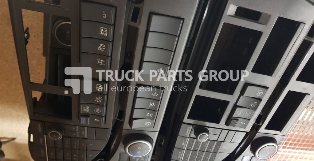 VOLVO FH4 euro6 control panels dashboard, central panel, information p dashboard - Armatuurlaud - Veoauto: pilt 1 VOLVO FH4 euro6 control panels dashboard, central panel, information p dashboard - Armatuurlaud - Veoauto: pilt 1