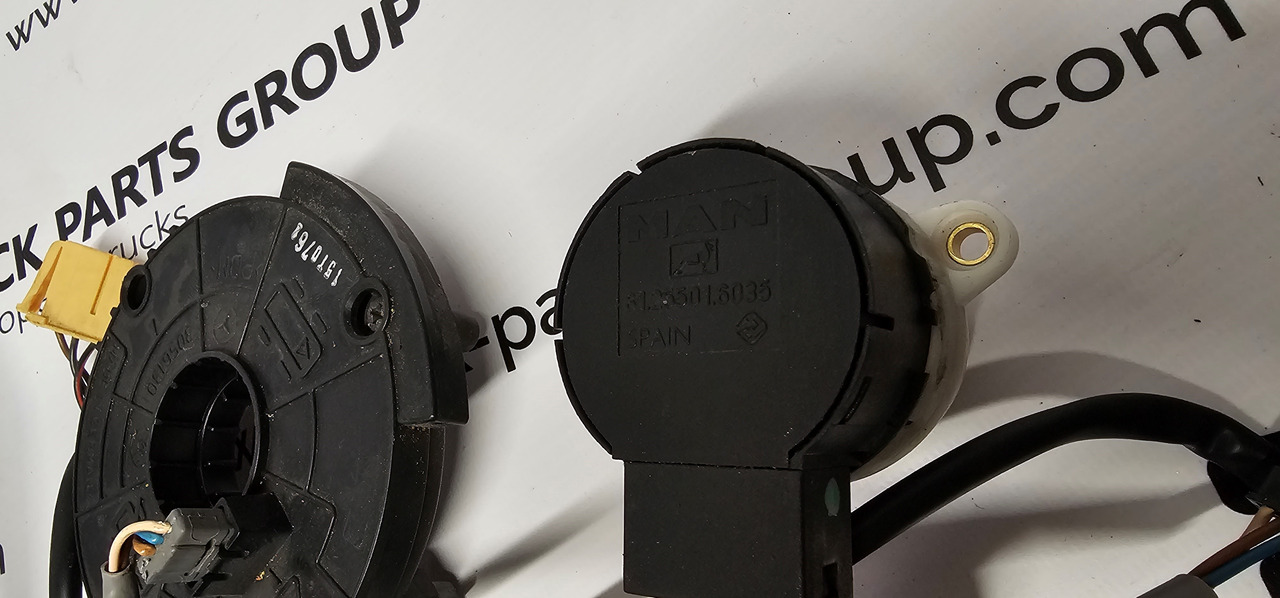 Uus Varuosa - Veoauto MAN MAN TGX / TGS EURO6 steering controllers set, driving position buttons, steering column switch, steering stalk 81255016035, 81464306026, 81258056006, 81255090159, 81255090188, 81259370064, 81258056005: pilt 6 Uus Varuosa - Veoauto MAN MAN TGX / TGS EURO6 steering controllers set, driving position buttons, steering column switch, steering stalk 81255016035, 81464306026, 81258056006, 81255090159, 81255090188, 81259370064, 81258056005: pilt 6