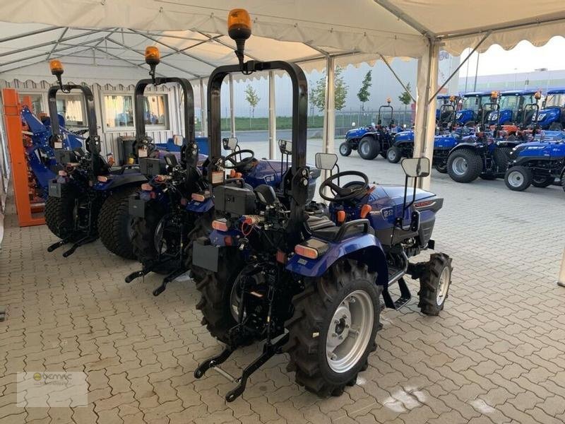 Farmtrac Farmtrac 22 Traktor Schlepper NEU 22PS Mitsubishi - Väiketraktor: pilt 3 Farmtrac Farmtrac 22 Traktor Schlepper NEU 22PS Mitsubishi - Väiketraktor: pilt 3