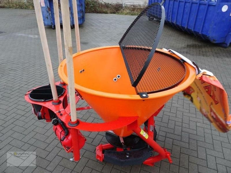 Vemac Dexwal Salzstreuer Trichterstreuer, Streuer, 200L Kommunal NEU - Liiva-/ Soolajaotur - Kommunaal-/ Erisõiduk: pilt 2 Vemac Dexwal Salzstreuer Trichterstreuer, Streuer, 200L Kommunal NEU - Liiva-/ Soolajaotur - Kommunaal-/ Erisõiduk: pilt 2