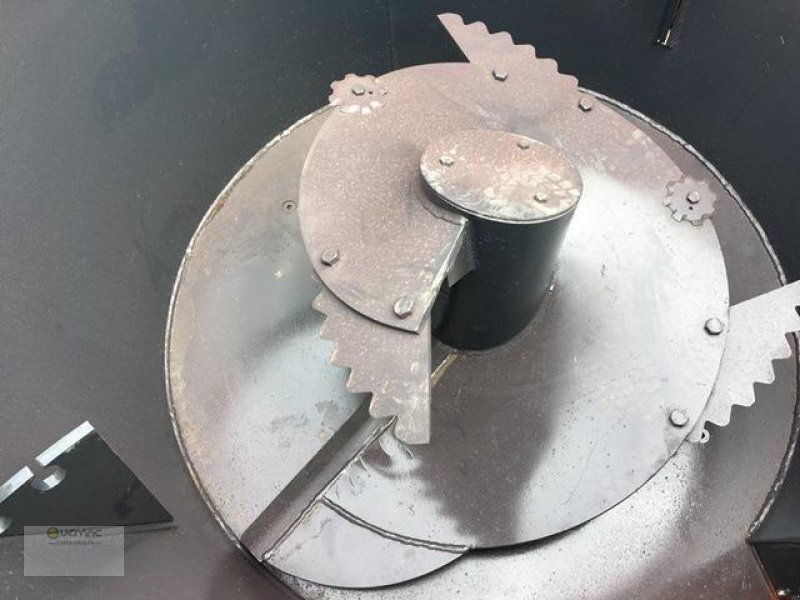 Vemac Futtermischwagen Futterwagen Boxer FM200S Anhänger Futter NEU - Söödasegamisvanker: pilt 5 Vemac Futtermischwagen Futterwagen Boxer FM200S Anhänger Futter NEU - Söödasegamisvanker: pilt 5