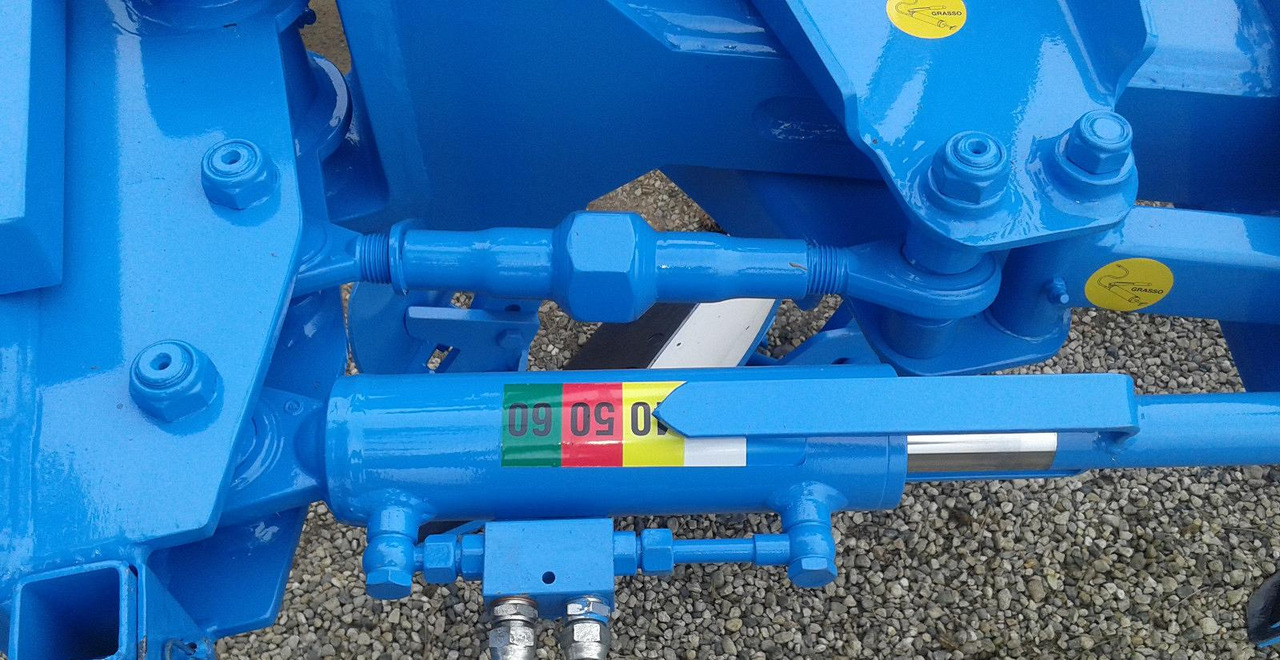 Aratro trivomere tas9 - Ader: pilt 4 Aratro trivomere tas9 - Ader: pilt 4