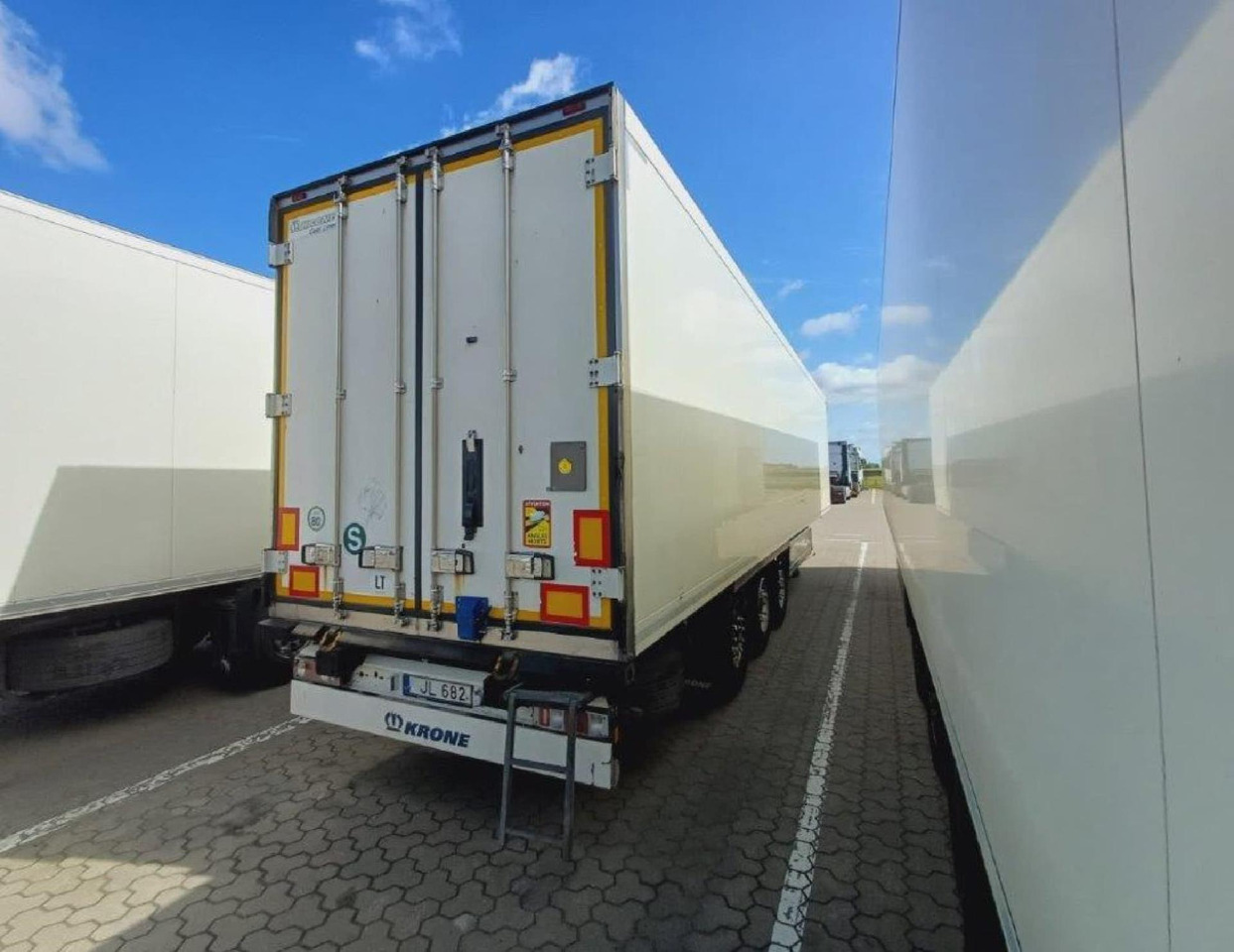 2018 Krone SDR Double Deck Cool Liner FP45 ThermoKing SLXi 300 Lifting Axle - Külmutiga poolhaagis: pilt 4 2018 Krone SDR Double Deck Cool Liner FP45 ThermoKing SLXi 300 Lifting Axle - Külmutiga poolhaagis: pilt 4