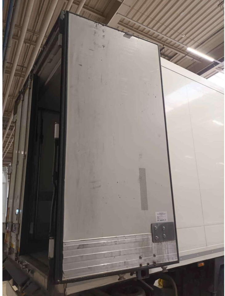 2018 Krone SDR Double Deck Cool Liner FP45 ThermoKing SLXi 300 Lifting Axle - Külmutiga poolhaagis: pilt 5 2018 Krone SDR Double Deck Cool Liner FP45 ThermoKing SLXi 300 Lifting Axle - Külmutiga poolhaagis: pilt 5