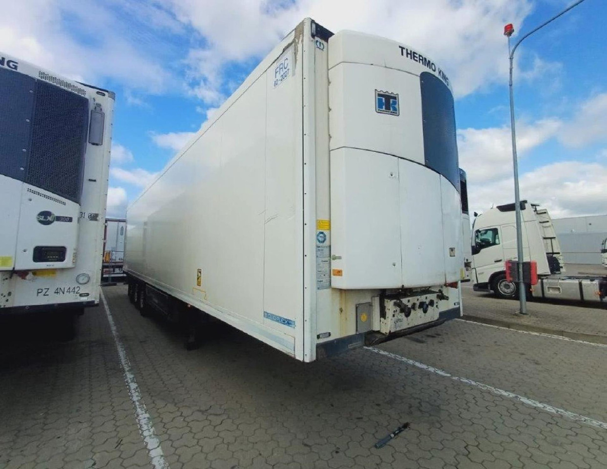 2018 Krone SDR Double Deck Cool Liner FP45 ThermoKing SLXi 300 Lifting Axle - Külmutiga poolhaagis: pilt 2 2018 Krone SDR Double Deck Cool Liner FP45 ThermoKing SLXi 300 Lifting Axle - Külmutiga poolhaagis: pilt 2