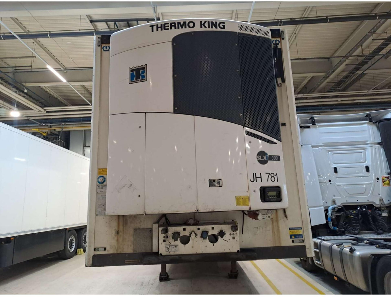 2018 Krone SDR Double Deck Cool Liner FP45 ThermoKing SLXi 300 Lifting Axle - Külmutiga poolhaagis: pilt 1 2018 Krone SDR Double Deck Cool Liner FP45 ThermoKing SLXi 300 Lifting Axle - Külmutiga poolhaagis: pilt 1