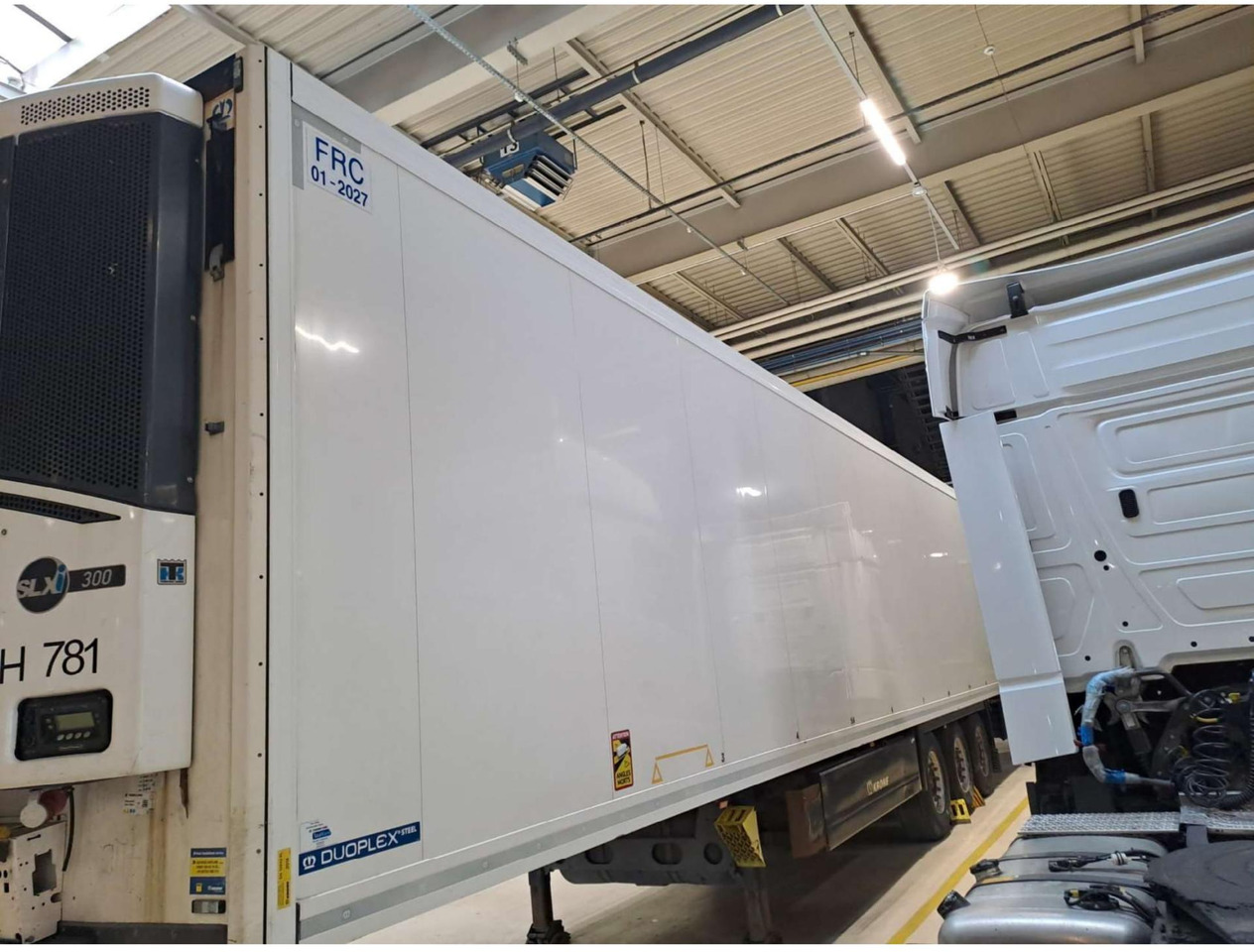 2018 Krone SDR Double Deck Cool Liner FP45 ThermoKing SLXi 300 Lifting Axle - Külmutiga poolhaagis: pilt 3 2018 Krone SDR Double Deck Cool Liner FP45 ThermoKing SLXi 300 Lifting Axle - Külmutiga poolhaagis: pilt 3