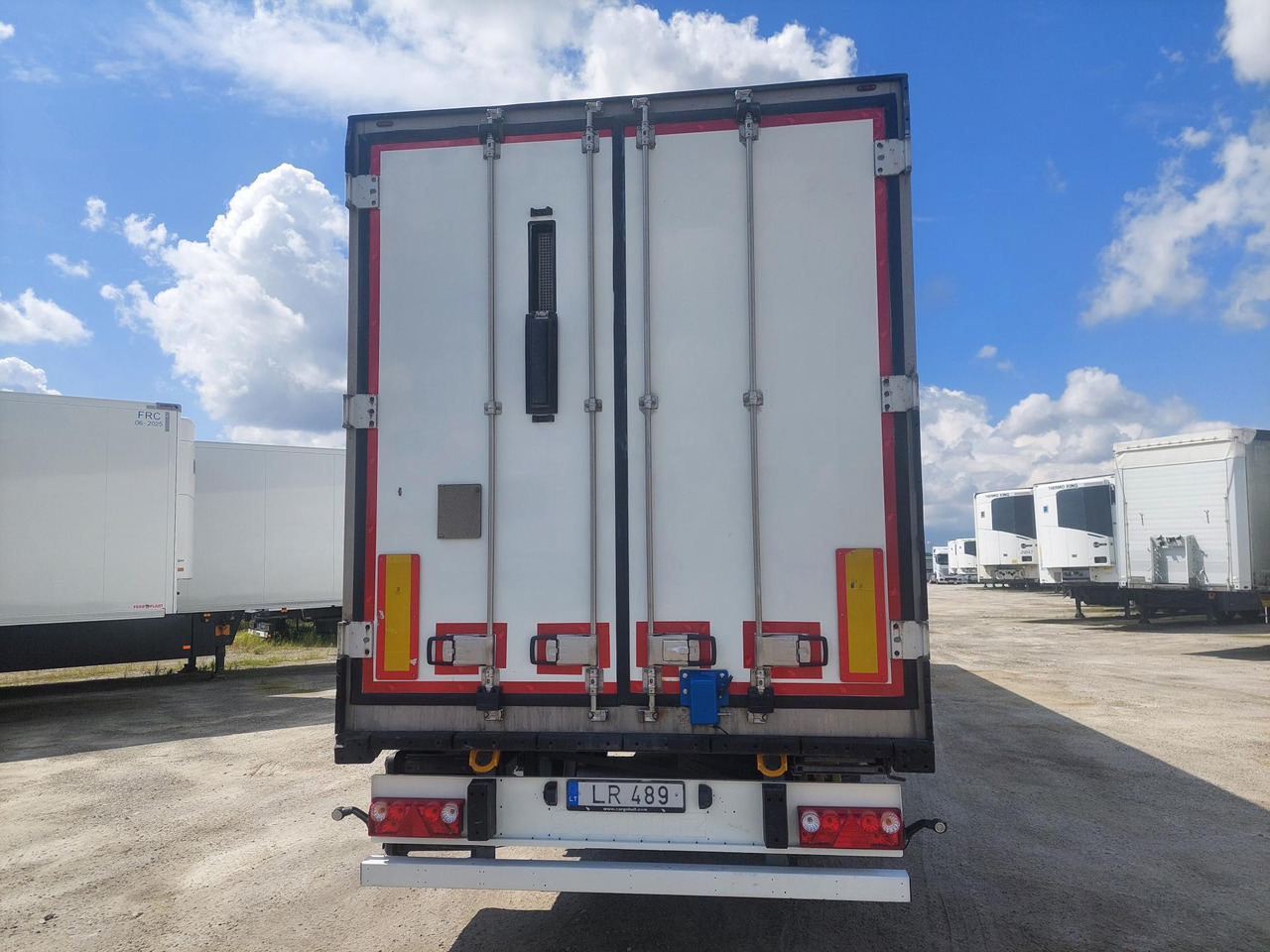 2018 Schmitz Cargobull SKO Double Deck FP 60 ThermoKing SLXi 300 Lifting Axle - Külmutiga poolhaagis: pilt 3 2018 Schmitz Cargobull SKO Double Deck FP 60 ThermoKing SLXi 300 Lifting Axle - Külmutiga poolhaagis: pilt 3