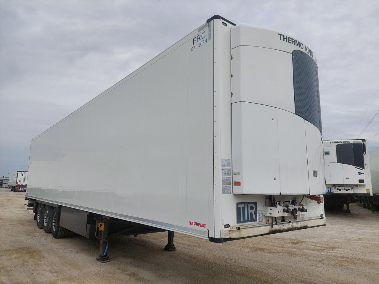 2018 Schmitz Cargobull SKO Double Deck FP 60 ThermoKing SLXi 300 Lifting Axle - Külmutiga poolhaagis: pilt 2 2018 Schmitz Cargobull SKO Double Deck FP 60 ThermoKing SLXi 300 Lifting Axle - Külmutiga poolhaagis: pilt 2
