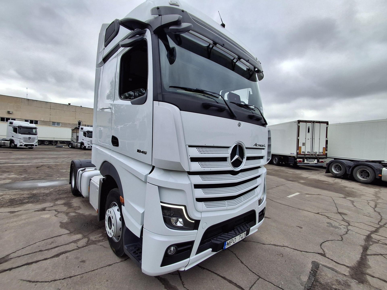 2023 Mercedes-Benz Actros 5 1845 BigSpace - Sadulveok: pilt 3 2023 Mercedes-Benz Actros 5 1845 BigSpace - Sadulveok: pilt 3