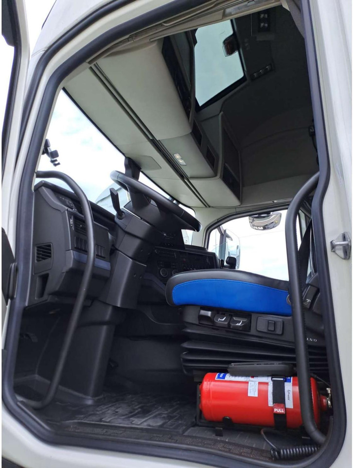 2023 Volvo FH 460 Globetrotter XL Varios i-Save - Sadulveok: pilt 5 2023 Volvo FH 460 Globetrotter XL Varios i-Save - Sadulveok: pilt 5