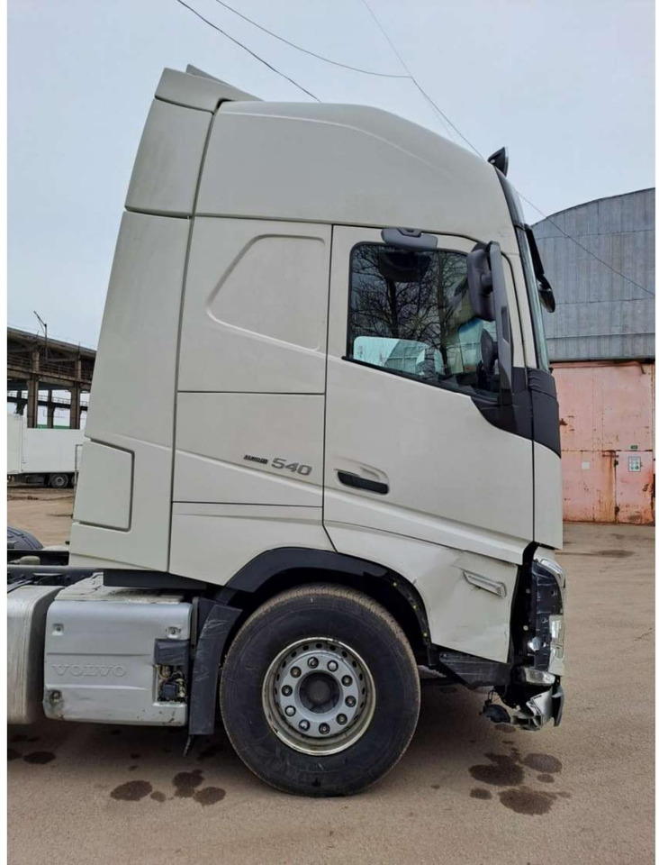 2023 Volvo FH 540 Globetrotter XL Retarder - Sadulveok: pilt 3 2023 Volvo FH 540 Globetrotter XL Retarder - Sadulveok: pilt 3