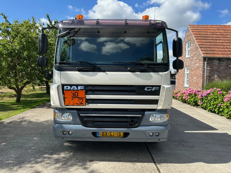 DAF CF 75.310 FAN / NL TRUCK / 6x2 / FUEL TANK 4 COMP. / 22 m3 / EURO5 / TOP CONDITION!! - Tsisternauto: pilt 2 DAF CF 75.310 FAN / NL TRUCK / 6x2 / FUEL TANK 4 COMP. / 22 m3 / EURO5 / TOP CONDITION!! - Tsisternauto: pilt 2