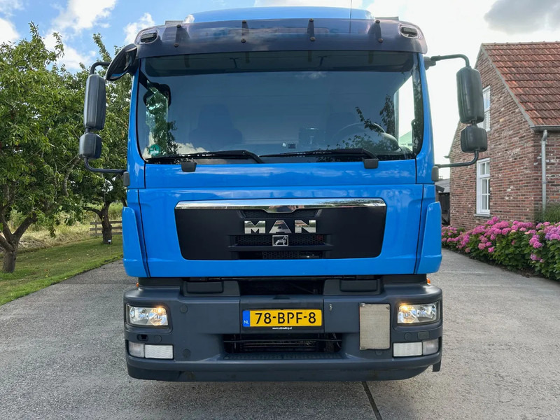 MAN TGM 12.250 / NL TRUCK / EURO 5 / SLIDING ROOF / BOX + TAILLIFT / FULL AIR / NAVI - Kasti veoauto: pilt 2 MAN TGM 12.250 / NL TRUCK / EURO 5 / SLIDING ROOF / BOX + TAILLIFT / FULL AIR / NAVI - Kasti veoauto: pilt 2