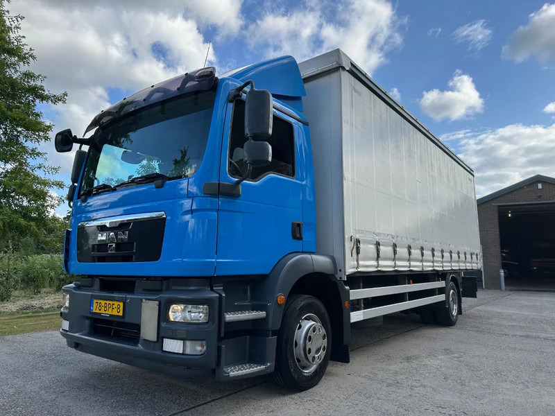 MAN TGM 15.250 / NL TRUCK / EURO 5 / SLIDING ROOF / BOX + TAILLIFT / FULL AIR / NAVI - Kasti veoauto: pilt 1 MAN TGM 15.250 / NL TRUCK / EURO 5 / SLIDING ROOF / BOX + TAILLIFT / FULL AIR / NAVI - Kasti veoauto: pilt 1