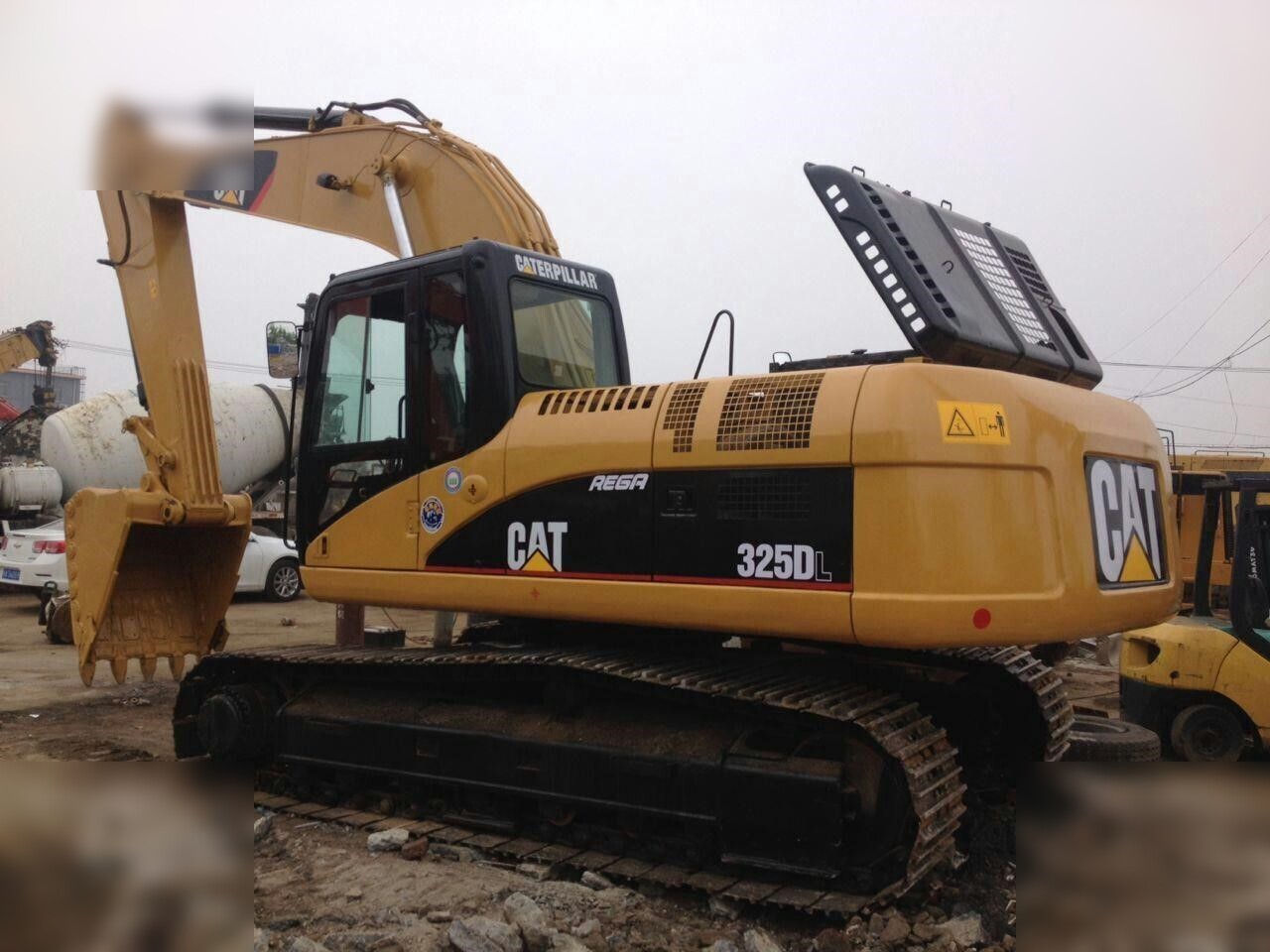CATERPILLAR 325DL - Lintekskavaator: pilt 1 CATERPILLAR 325DL - Lintekskavaator: pilt 1