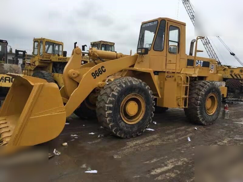 CATERPILLAR 966C - Rataslaadur: pilt 1 CATERPILLAR 966C - Rataslaadur: pilt 1