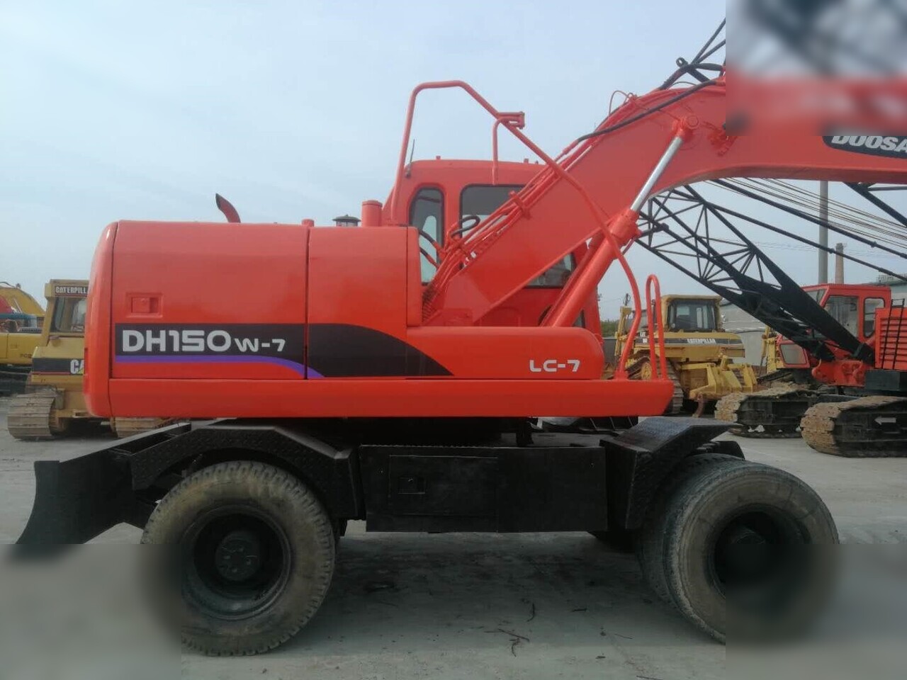 DOOSAN DH150W-7 - Ratastel ekskavaator: pilt 5 DOOSAN DH150W-7 - Ratastel ekskavaator: pilt 5