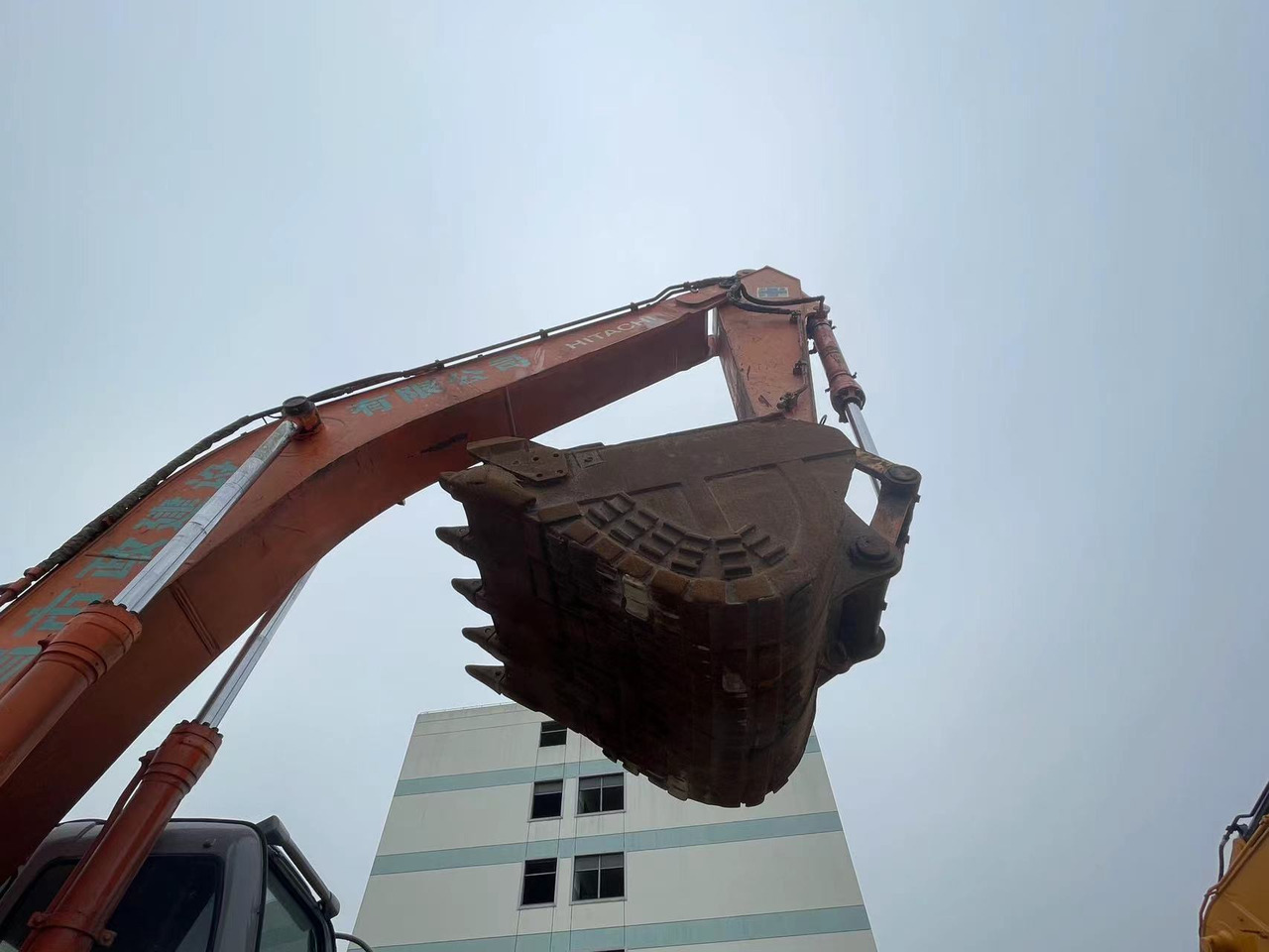 HITACHI ZX350LCH-1 - Lintekskavaator: pilt 3 HITACHI ZX350LCH-1 - Lintekskavaator: pilt 3
