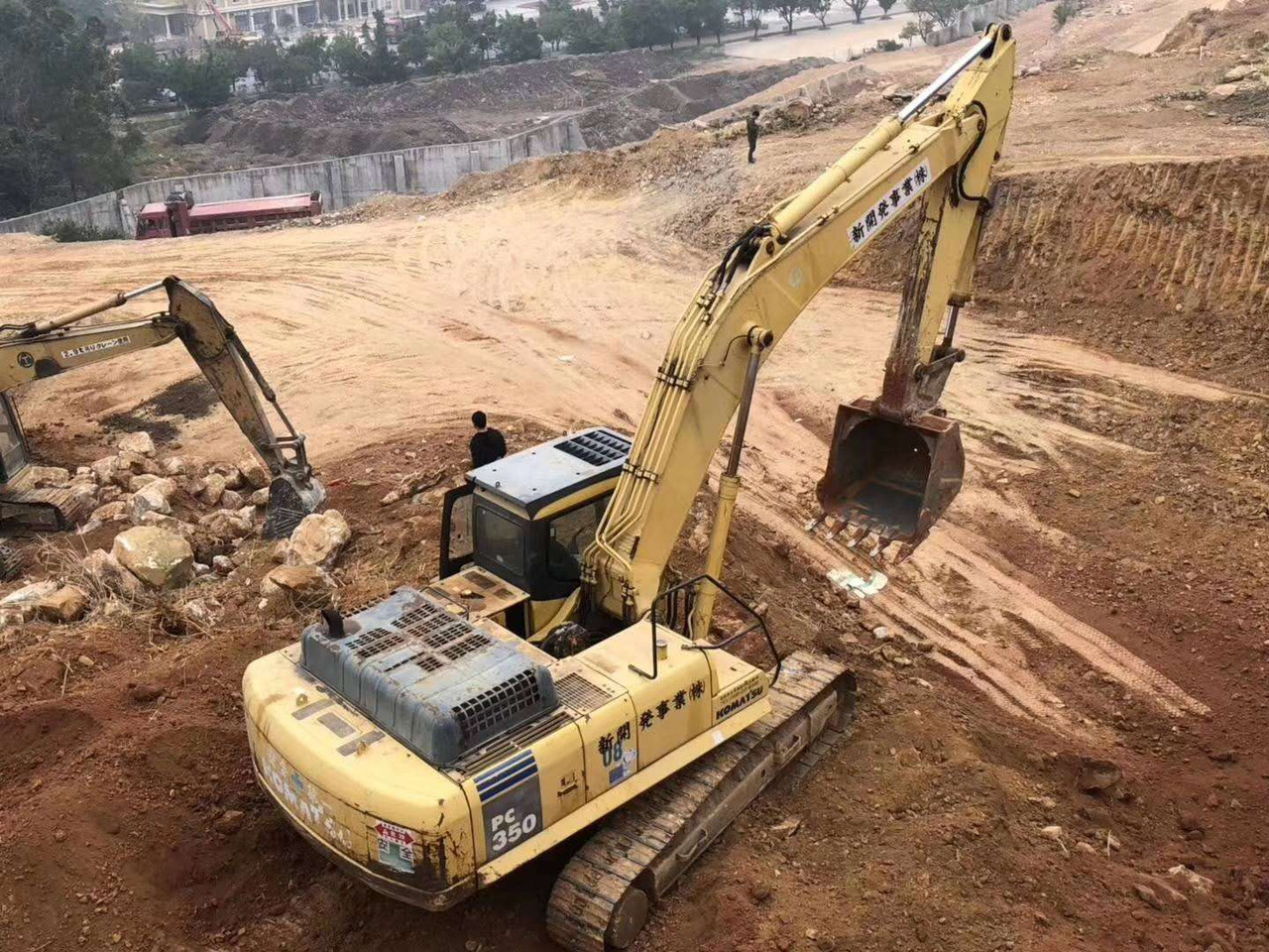 KOMATSU PC350-7 - Lintekskavaator: pilt 1 KOMATSU PC350-7 - Lintekskavaator: pilt 1