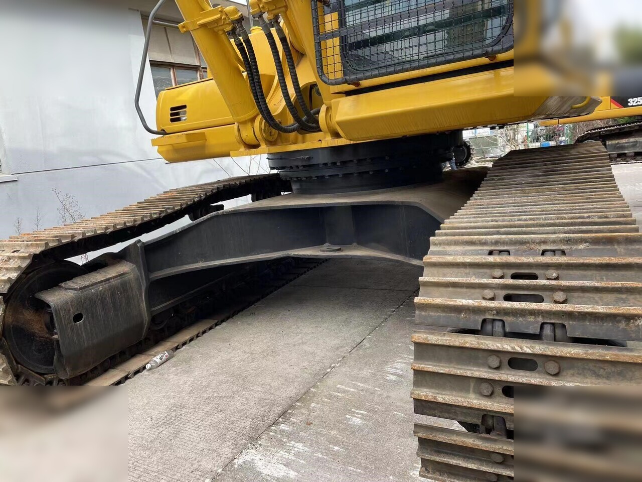 KOMATSU PC400-8 - Lintekskavaator: pilt 3 KOMATSU PC400-8 - Lintekskavaator: pilt 3