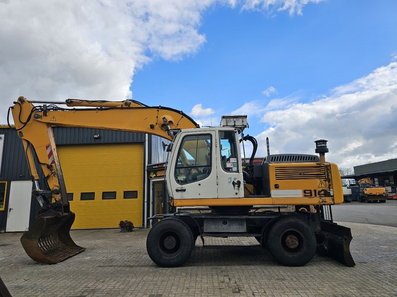 Liebherr A914 - Ratastel ekskavaator: pilt 1 Liebherr A914 - Ratastel ekskavaator: pilt 1