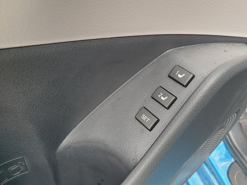 Uus Sedaan Toyota Mirai: pilt 18