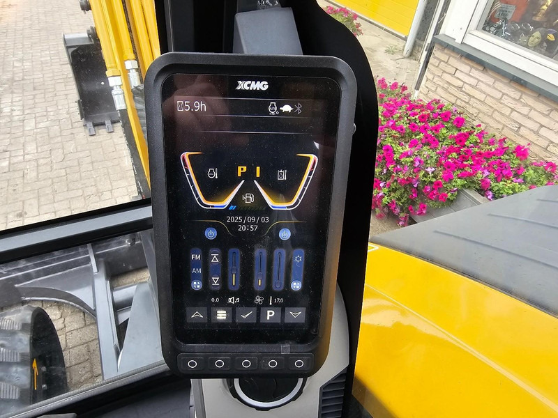 Uus Miniekskavaator XCMG XE60GA: pilt 12