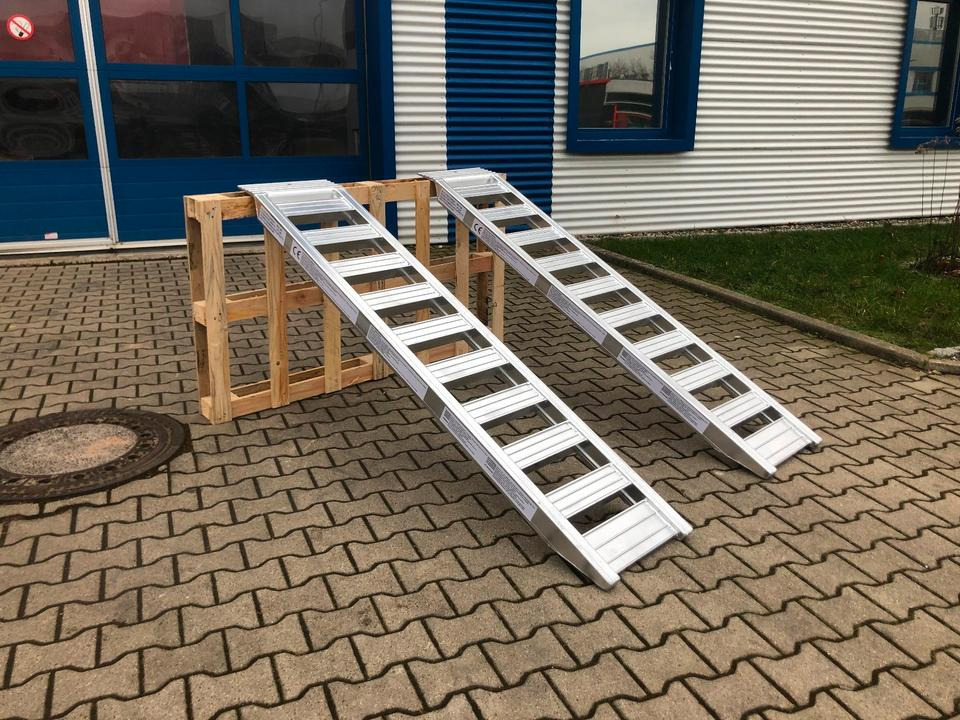 Alurampen Satz 2m 2000KG Minibagger Minilader Quad Auffahrrampe *INKL.19% MWST* - Laadimisramp: pilt 3 Alurampen Satz 2m 2000KG Minibagger Minilader Quad Auffahrrampe *INKL.19% MWST* - Laadimisramp: pilt 3